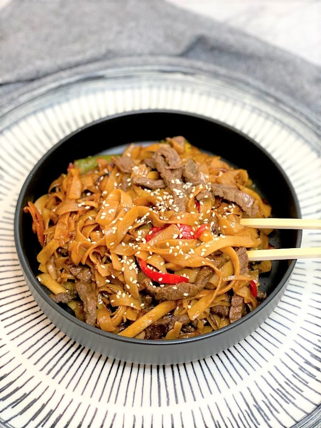 Spicy Beef Lo Mein